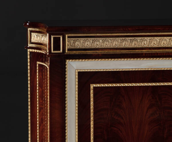 TM-8125 Sideboard