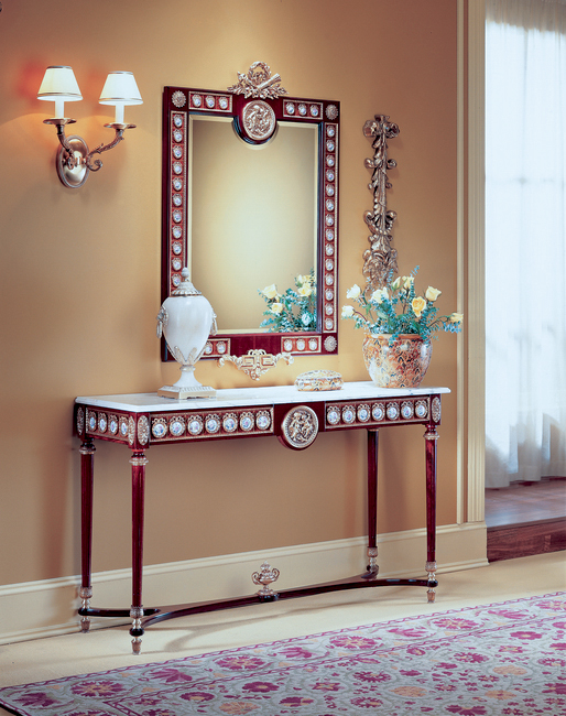 TM-81295 Rosewood Console