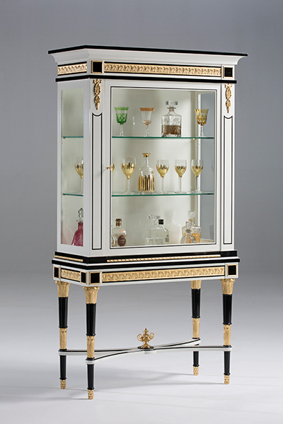 TM-85040 Curio Cabinet