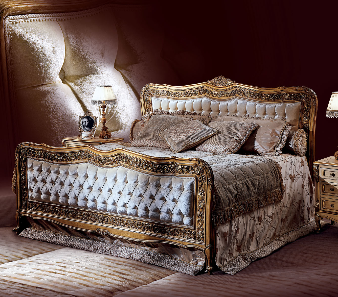 AC-21030-21 King Size Tufted Upholstered Bed - Image 1