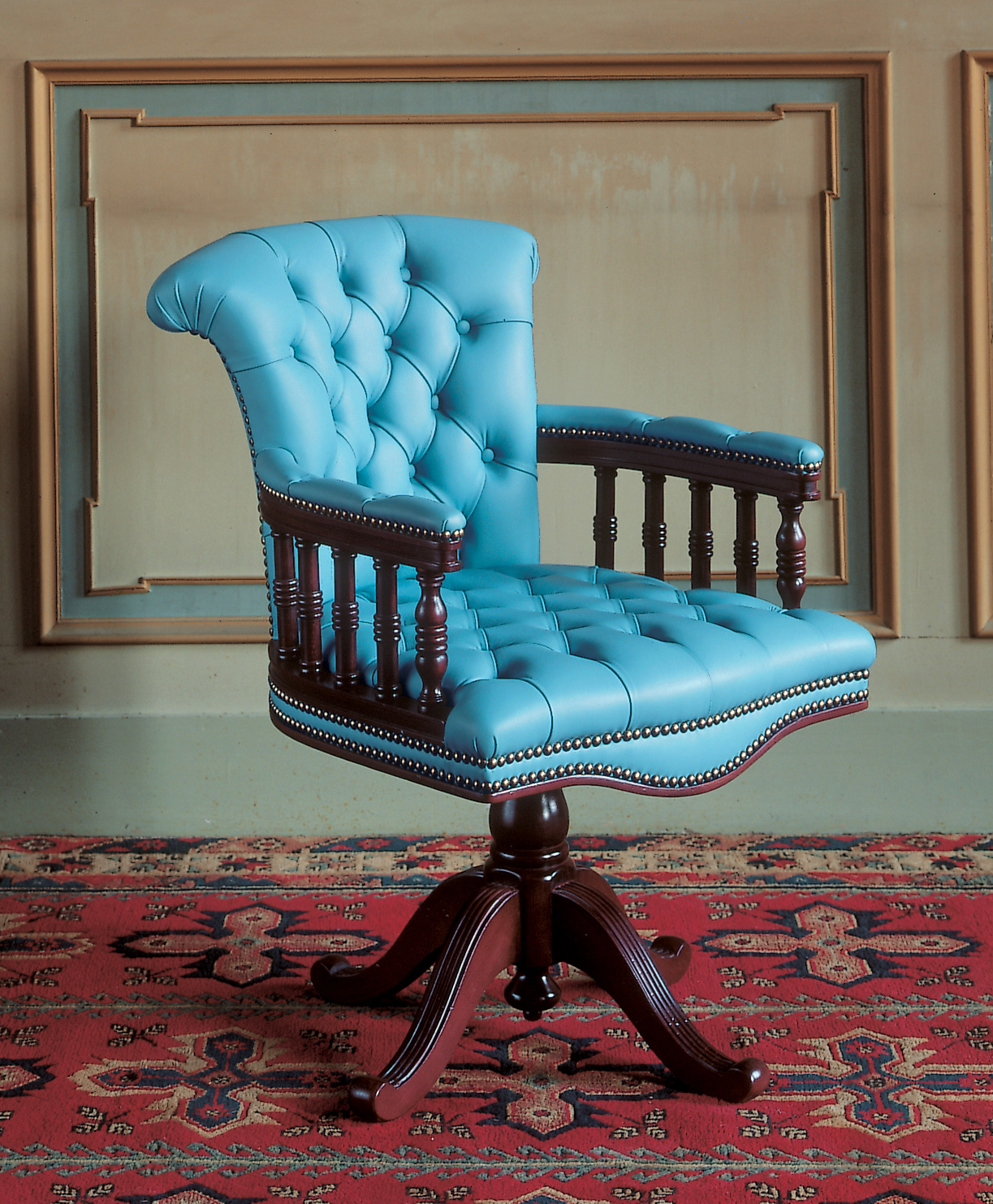 OR-149 Low Back Executive Chair - Image 1
