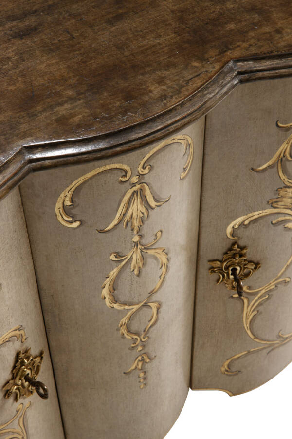 BAR-15 Credenza