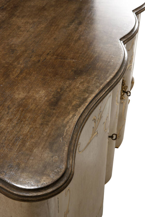 BAR-15 Credenza