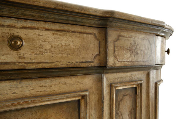 BAR-31 Credenza