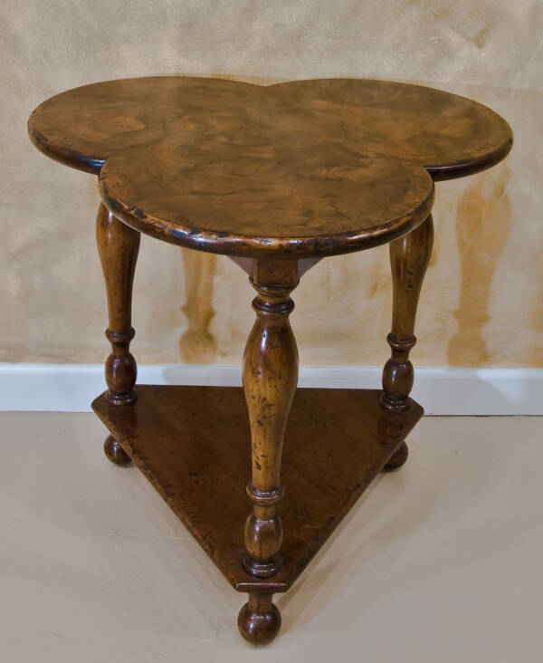 BIC-16-RED Surrey Clover Table