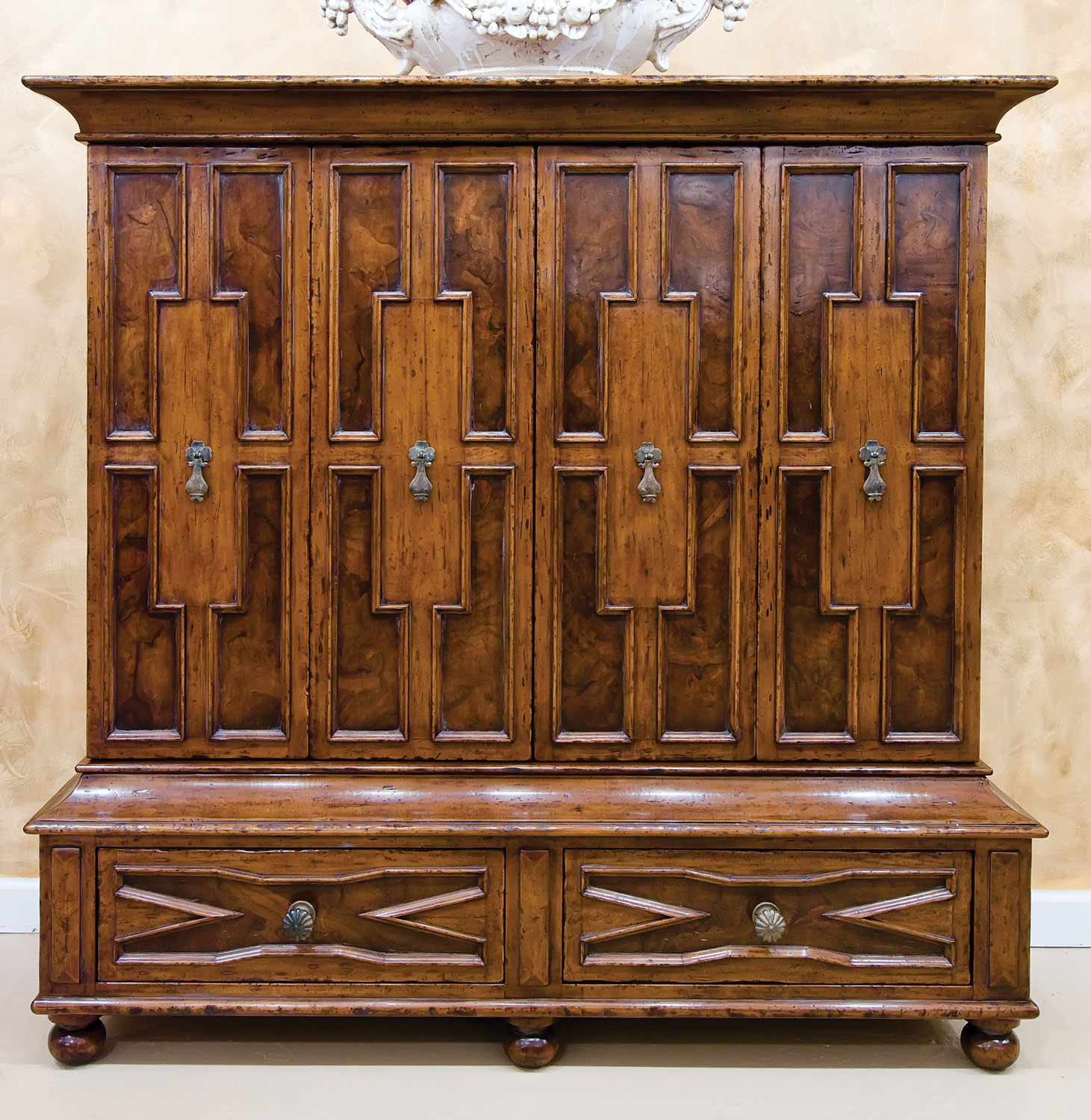 BIC-17 Jacobean Style Richmond Media Center - Image 1