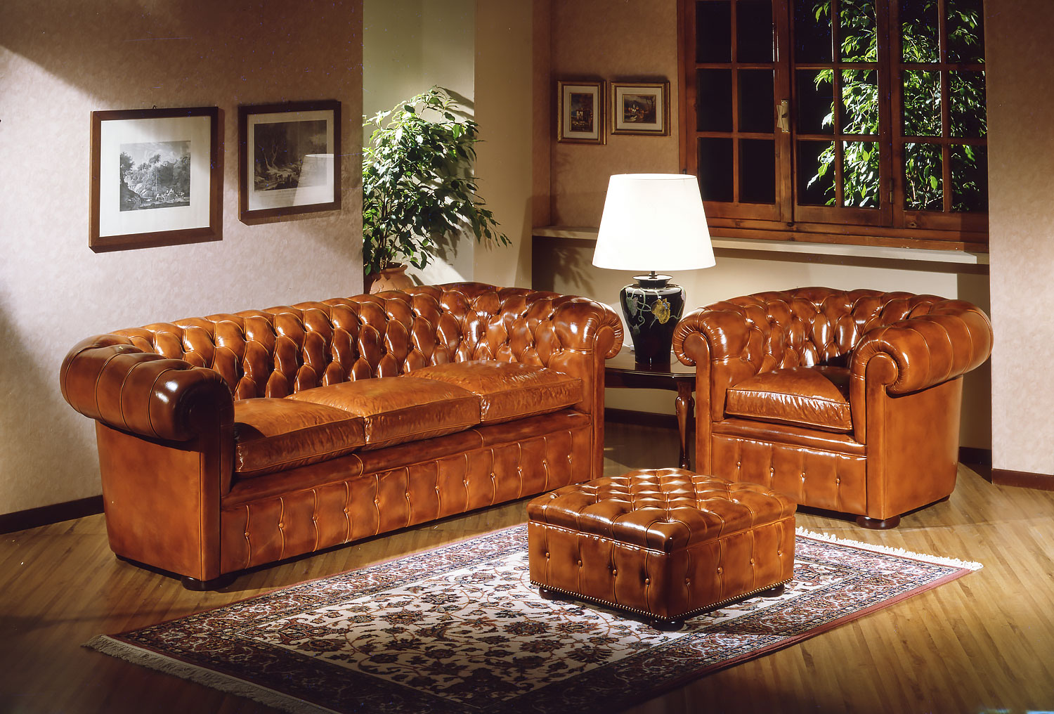 OR-238-3S English Chesterfield Leather Sofa - Image 2