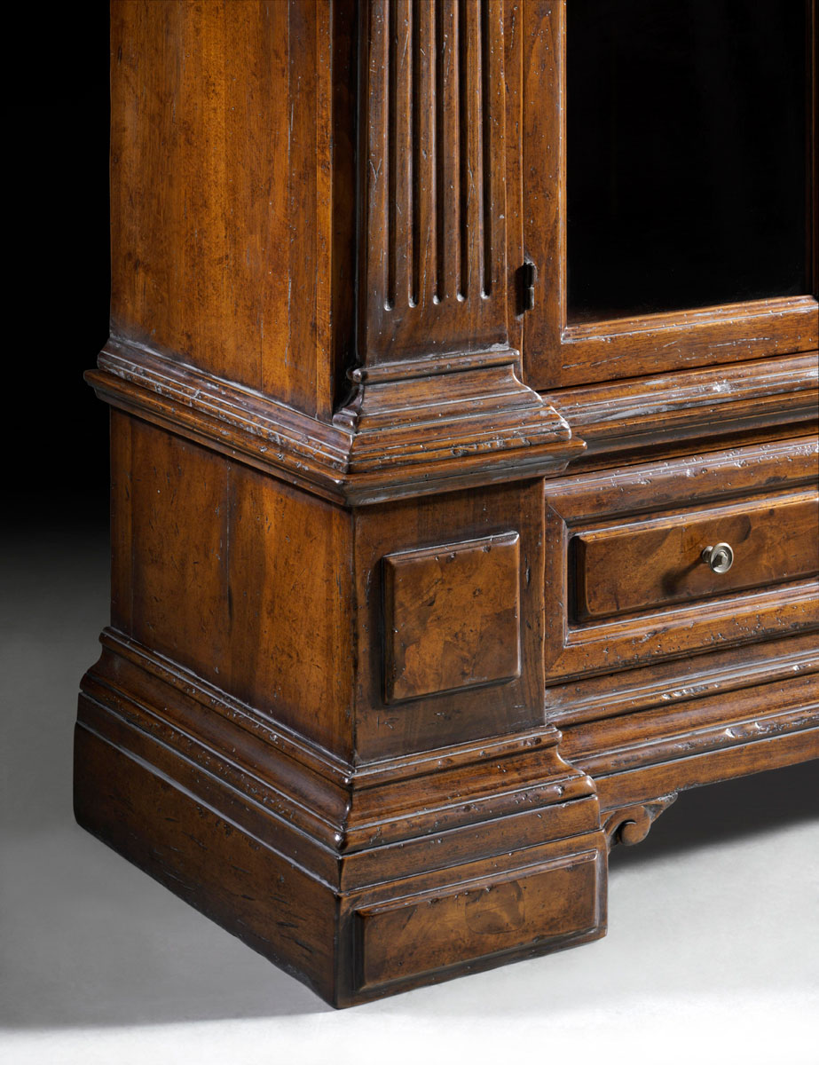 FM-124 16th Century bookcase - Image 3