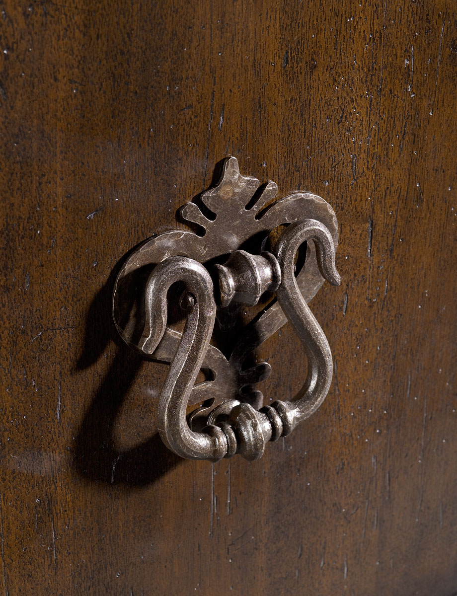 FM-457 Tuscan Sideboard - Image 2