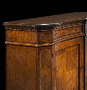 FM-466 Sideboard w/ Herringbone Pattern Veneer - Image 4