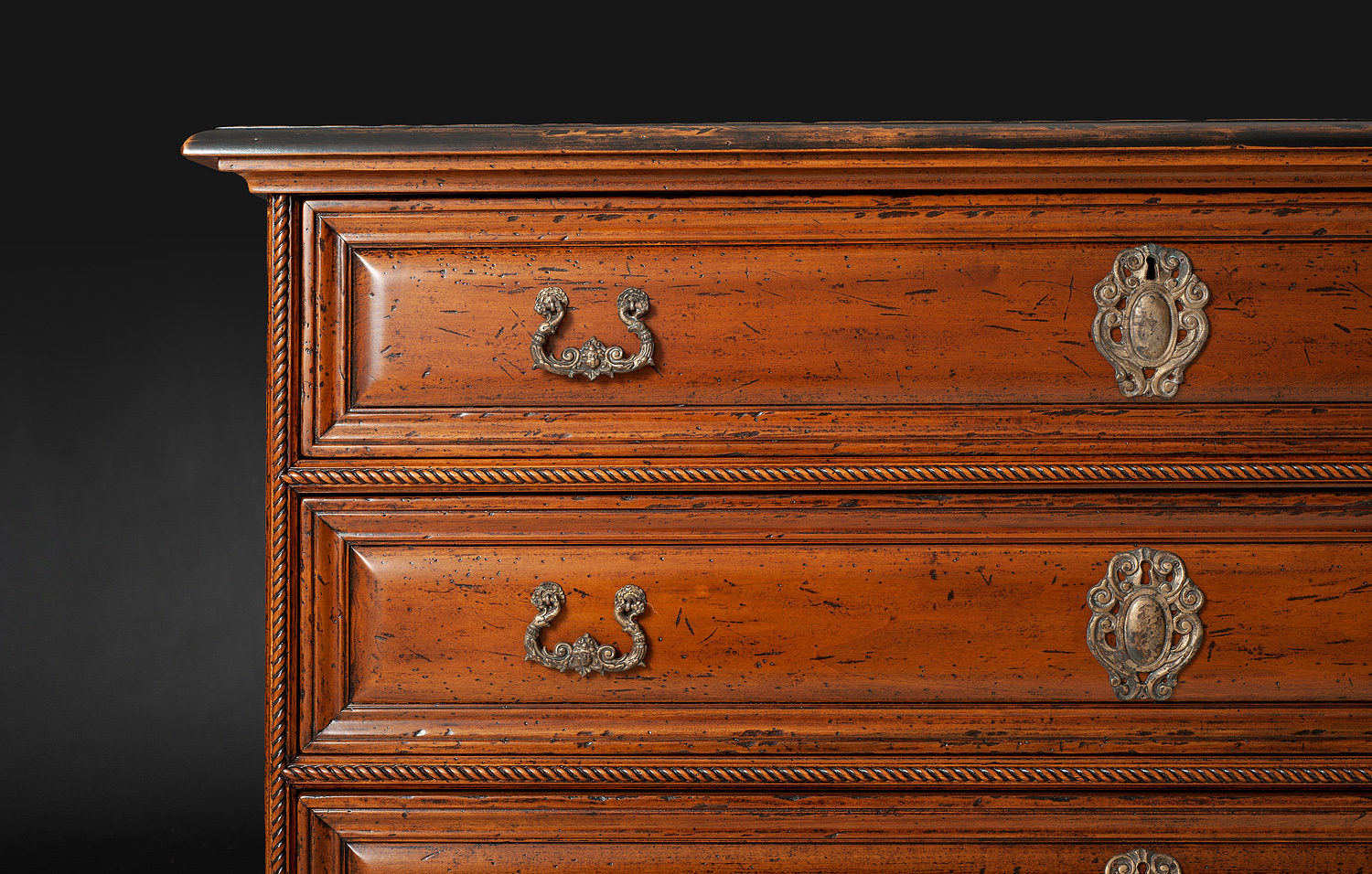 FM-754 Venetian Chest - Image 2