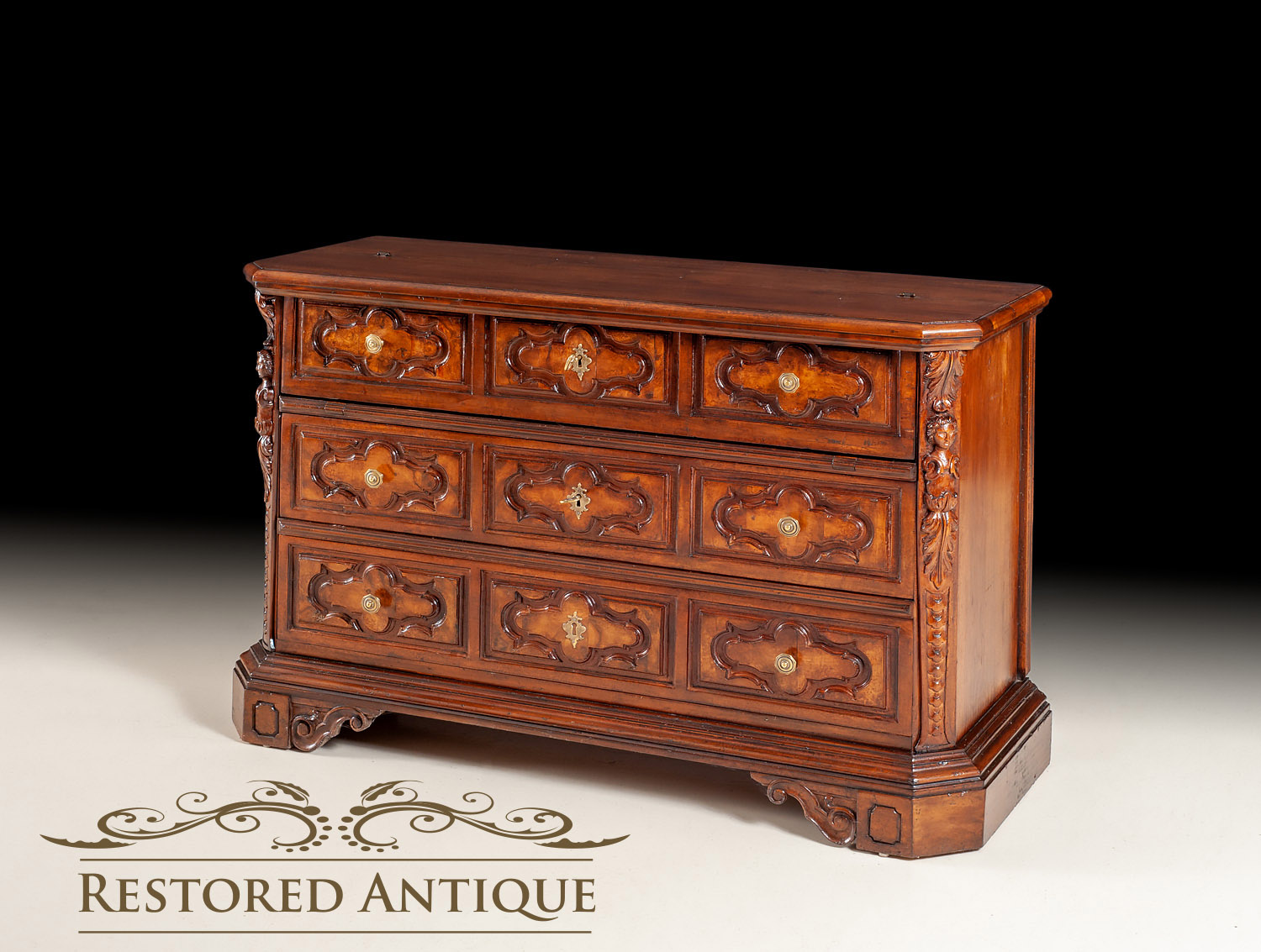 GM-10-1 Antique Chest - Image 1