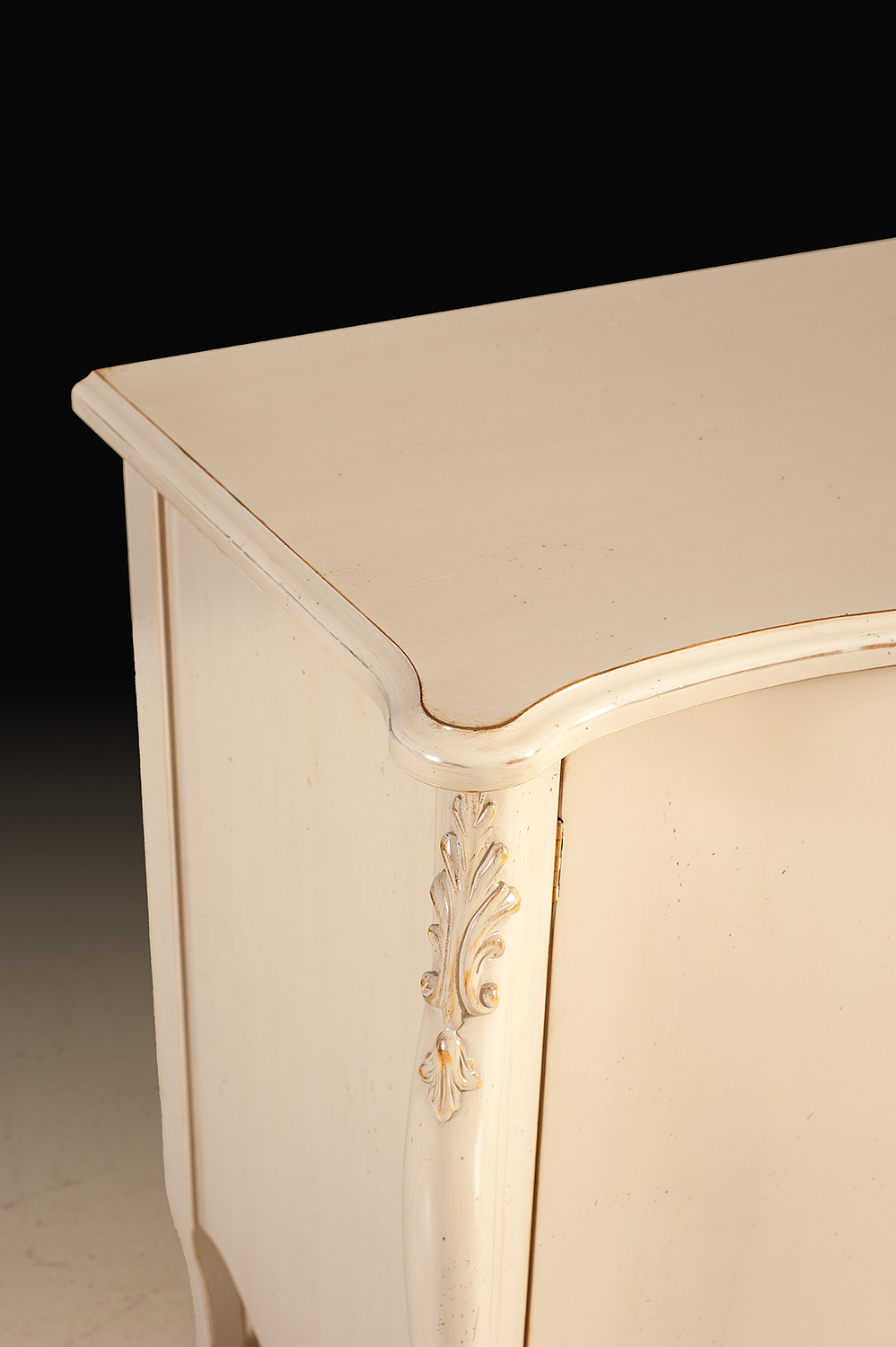 GR-1016 Serpentine Sideboard - Image 2