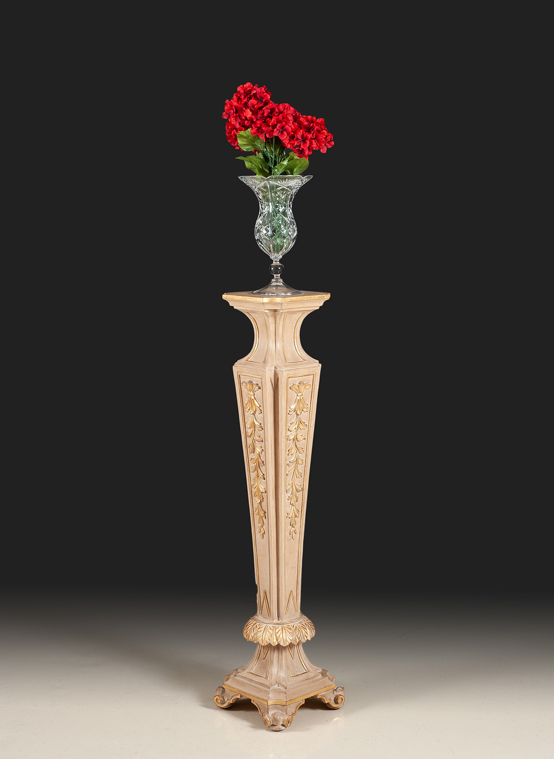 RG-1035 Pedestal - Image 1