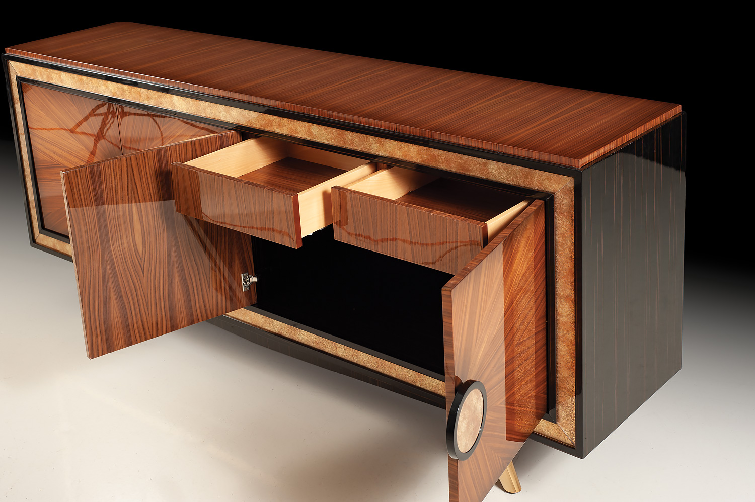 TM-1011 Sideboard - Image 3