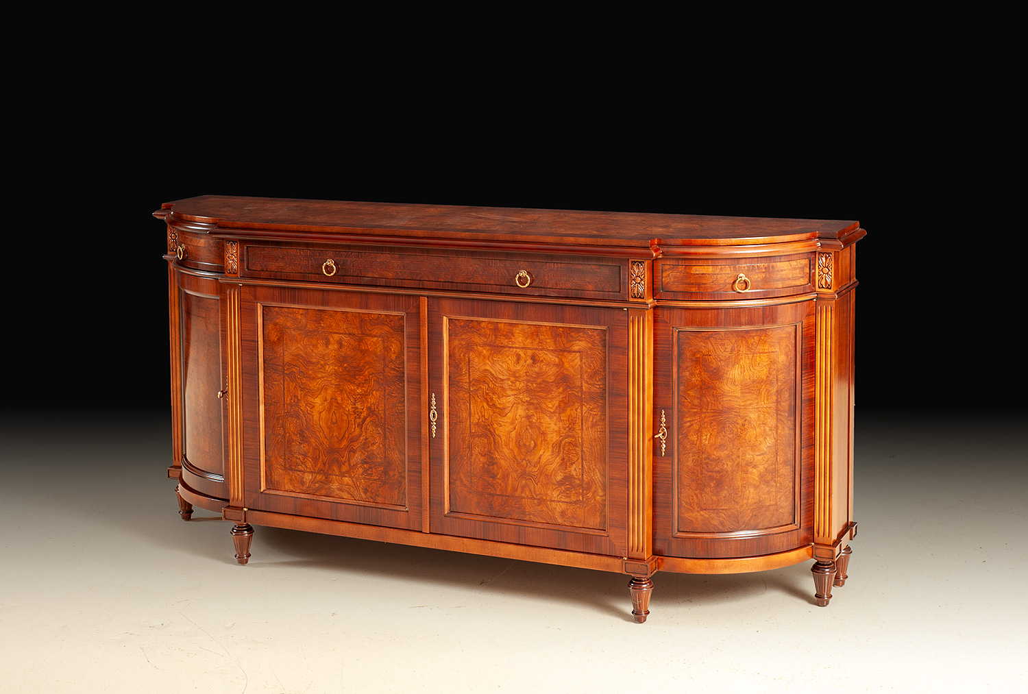 VG-2000 Classic Sideboard - Image 1