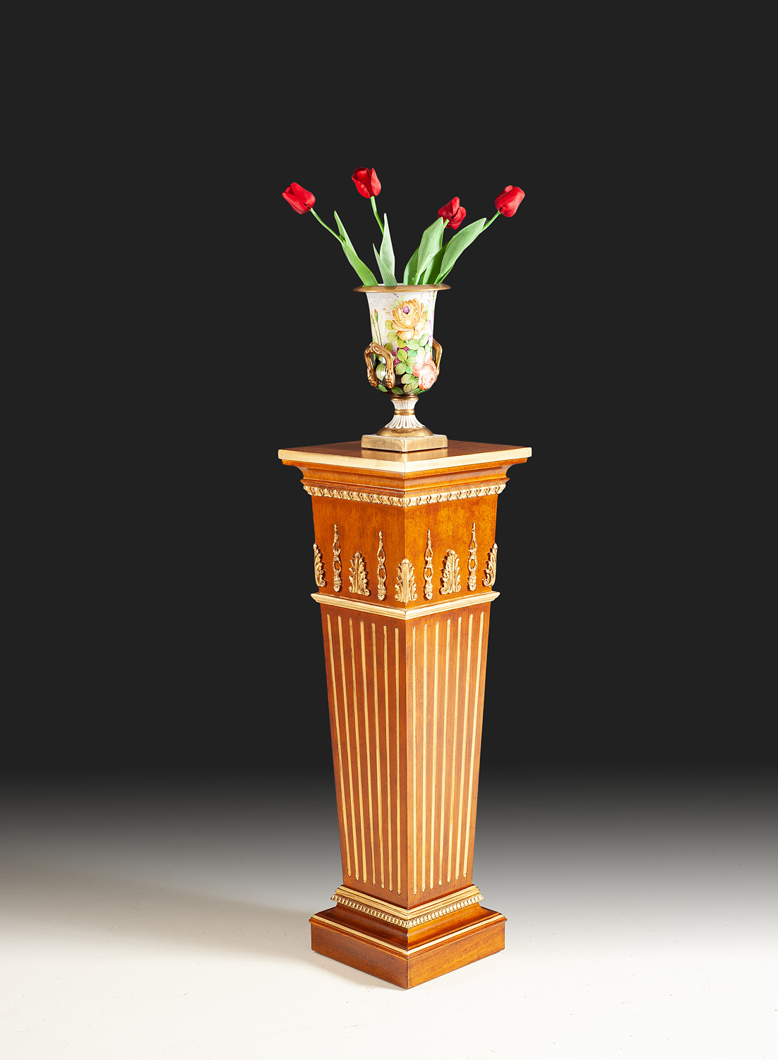 VG-2073 Pedestal - Image 1