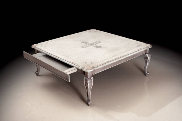 PM-4673 French Decorative Coffee Table