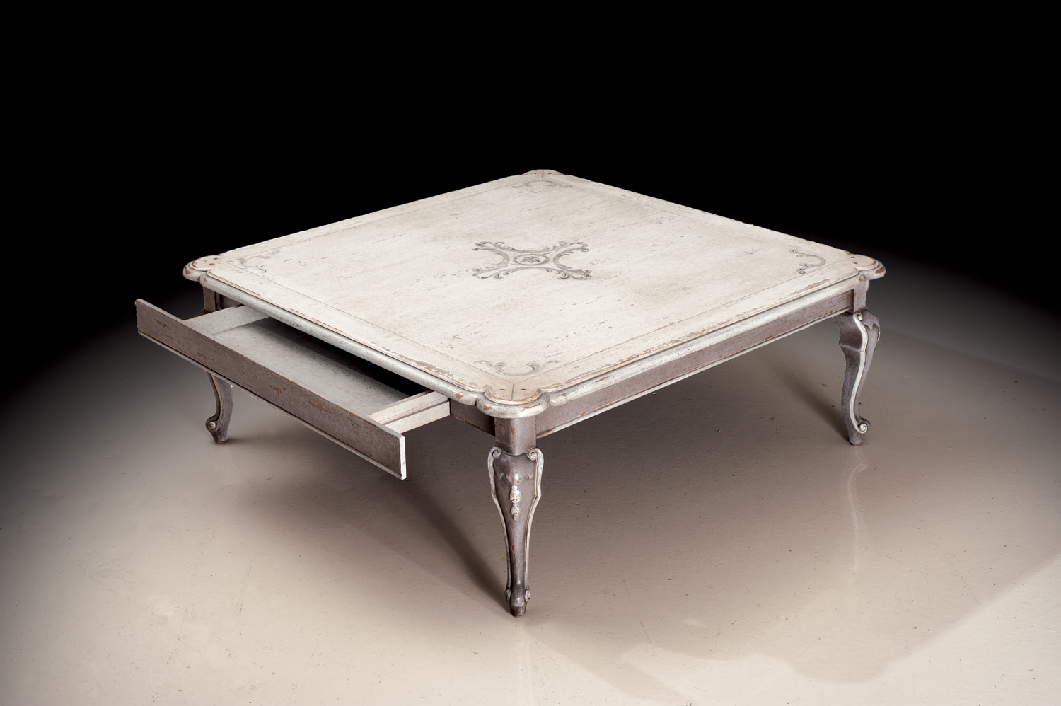 PM-4673 French Decorative Coffee Table - Image 2