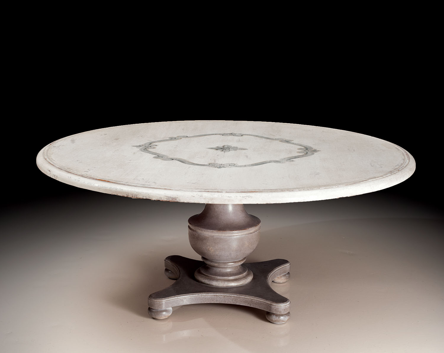 PM-4840 Table - Image 1