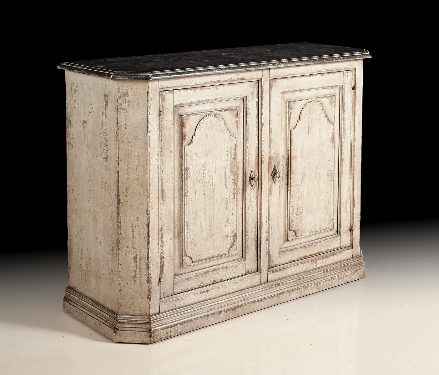 PM-4979 Sideboard - Image 1