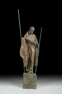 IA-7506-BB Soloist Resin Sculpture