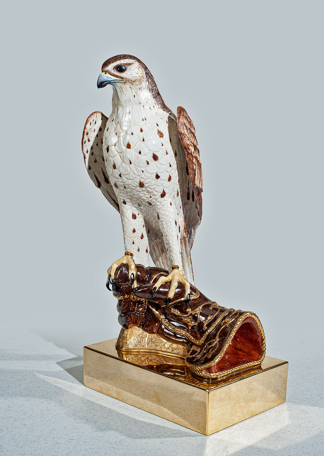 PV-0003923-202 Limited Edition Saker Falcon - Image 1