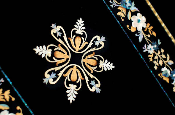 MN-211 Italian Intarsia Centre Table