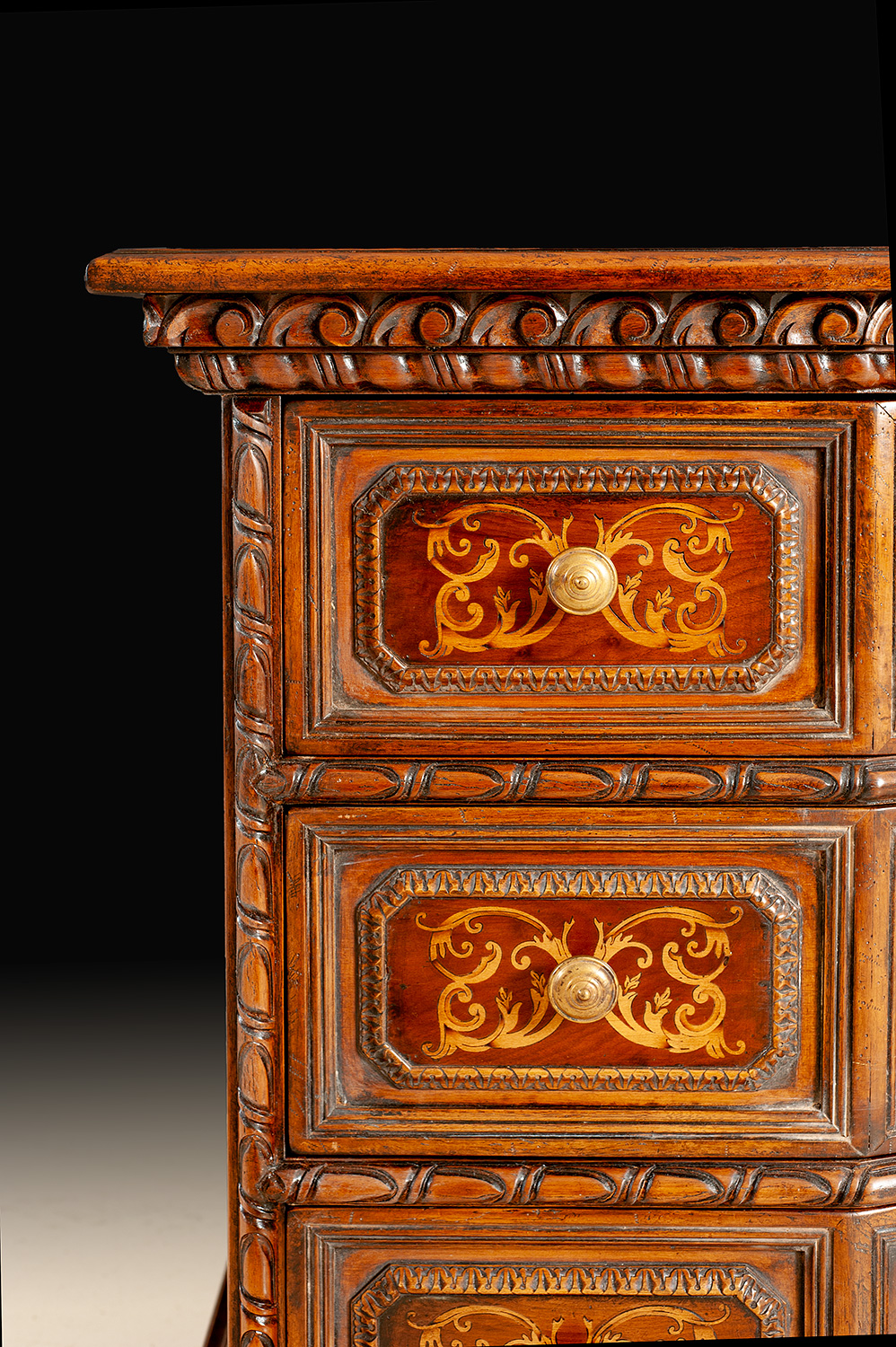 BM-861 Chest - Image 4