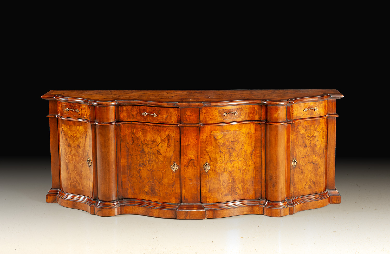 BM-86R Serpentine Sideboard - Image 1