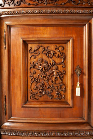 GL-DM-11-A Carved antique walnut sideboard - Image 4