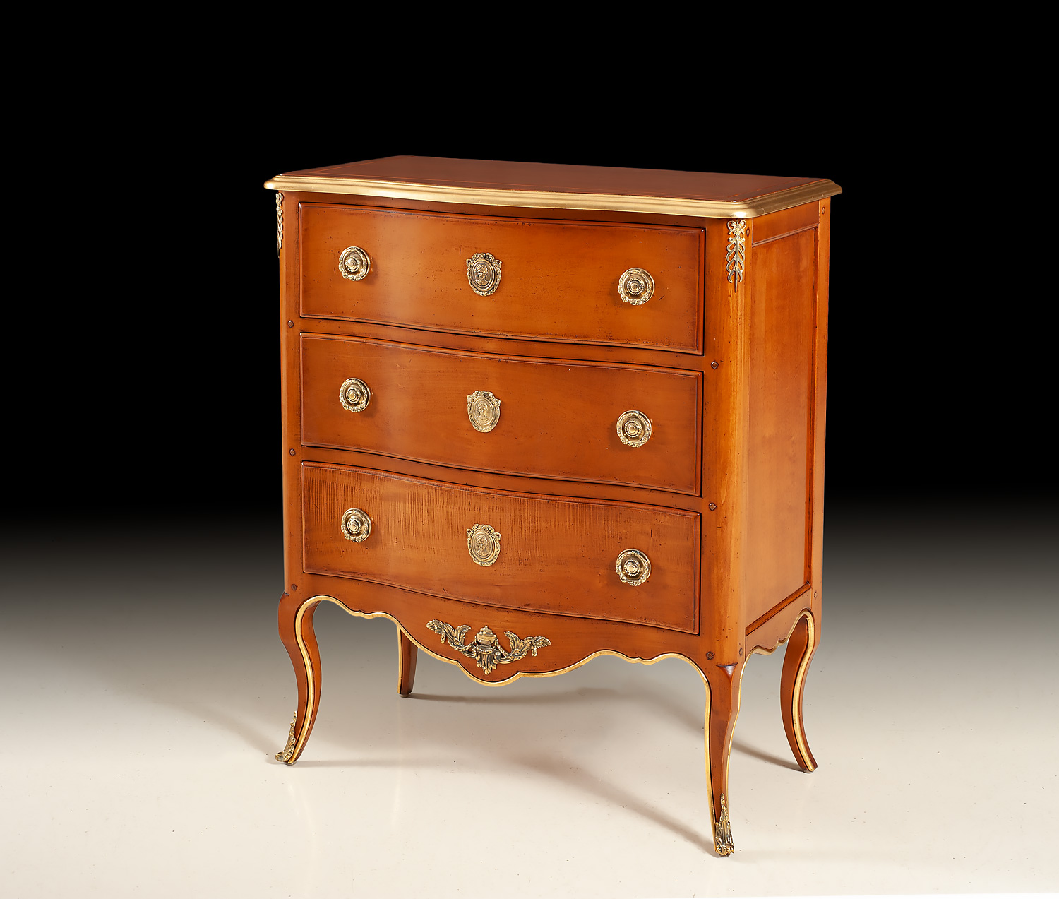 GN-04FC Small French Chest - Image 1