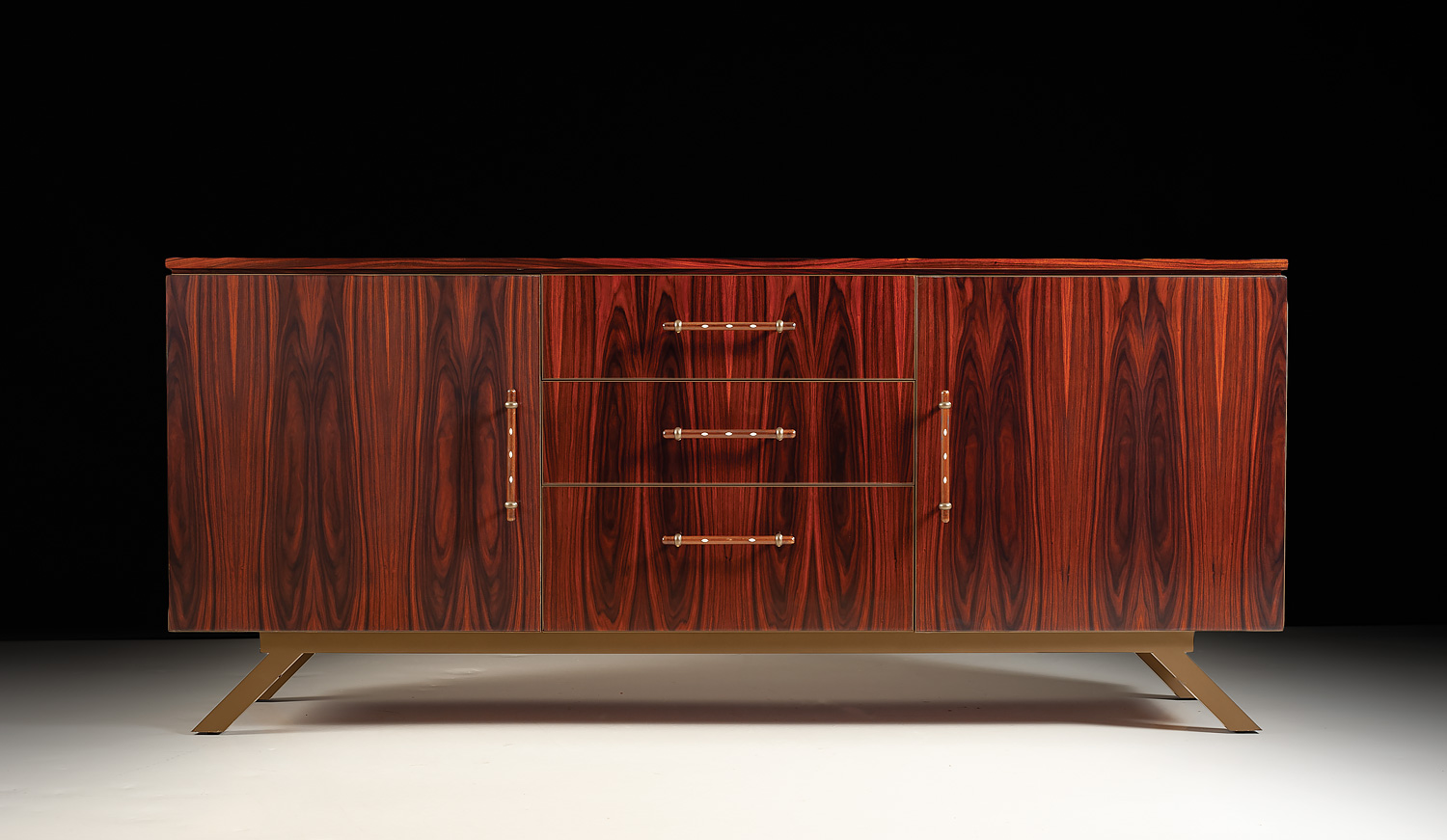 GO-400 Italian Walnut Sideboard - Image 1