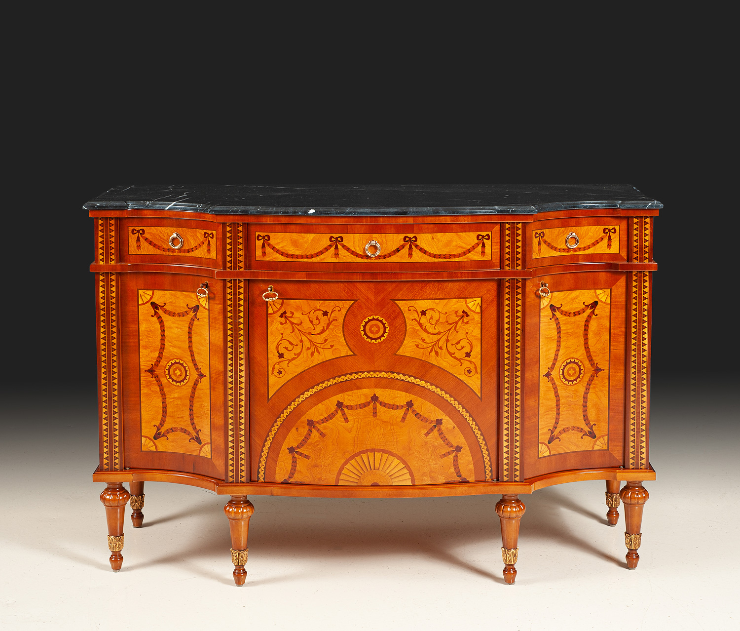 MN-143 English Sideboard - Image 1