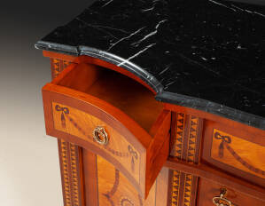 MN-143 English Sideboard - Image 2