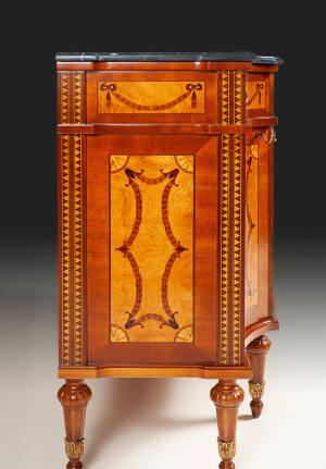 MN-143 English Sideboard - Image 4