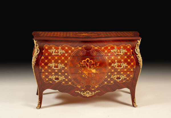 MN-685 Inlaid rosewood Bombay chest